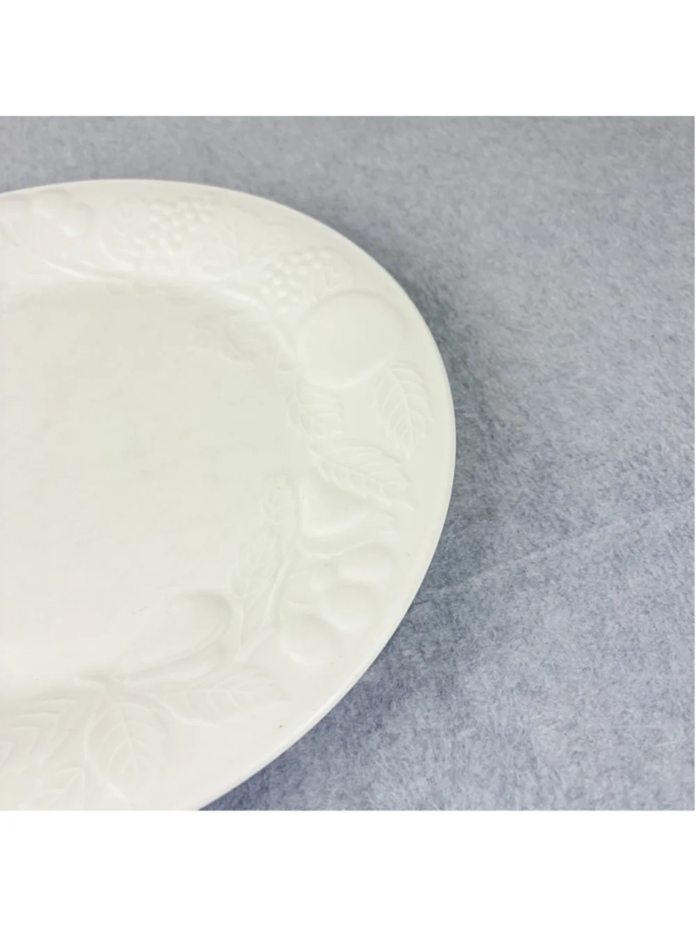 GIBSON Embossed FRUIT Dinner Plates Set of 2 White 10.5” Dishwasher Safe